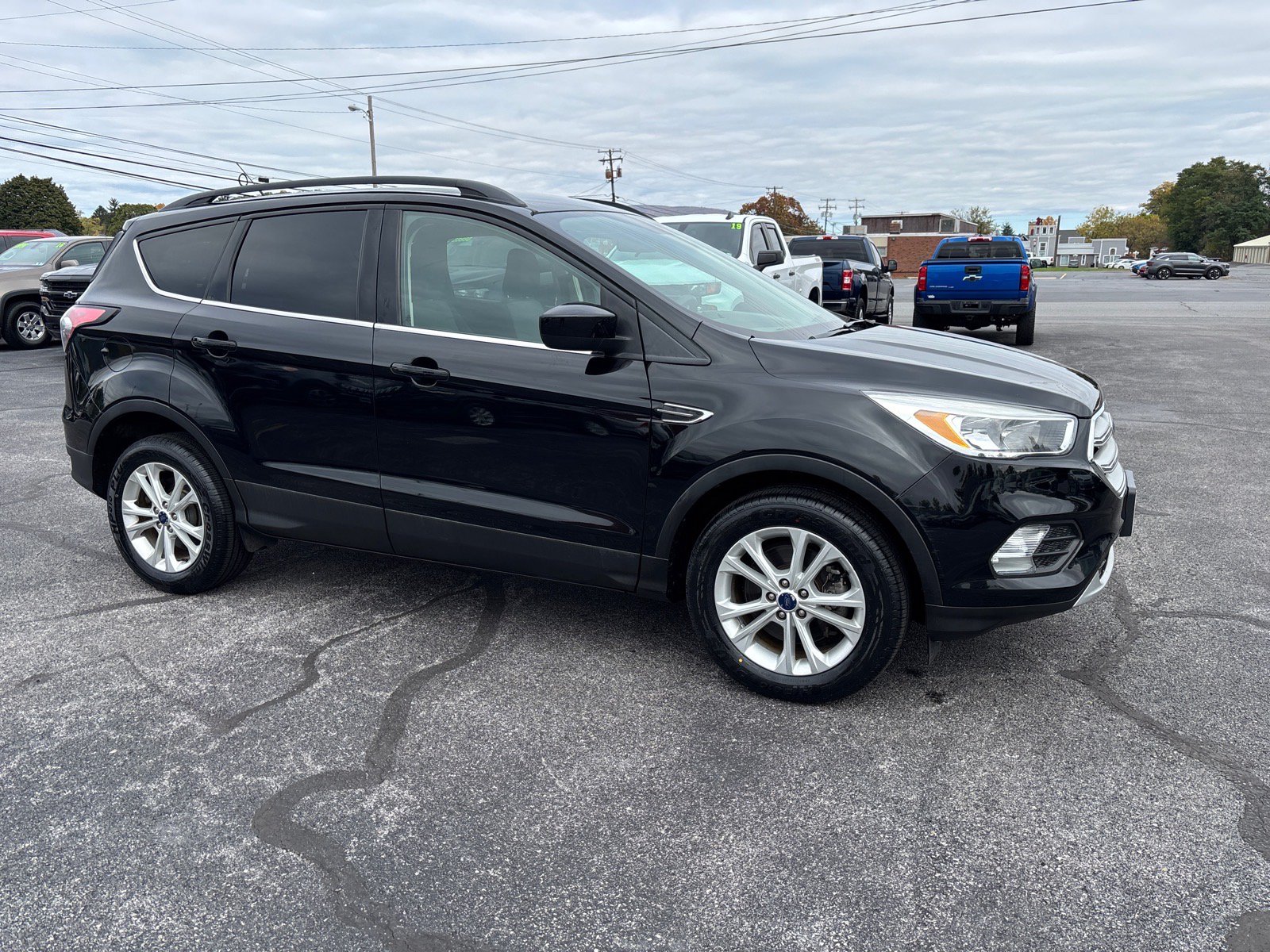 Used 2018 Ford Escape SE AWD/4WD image 1