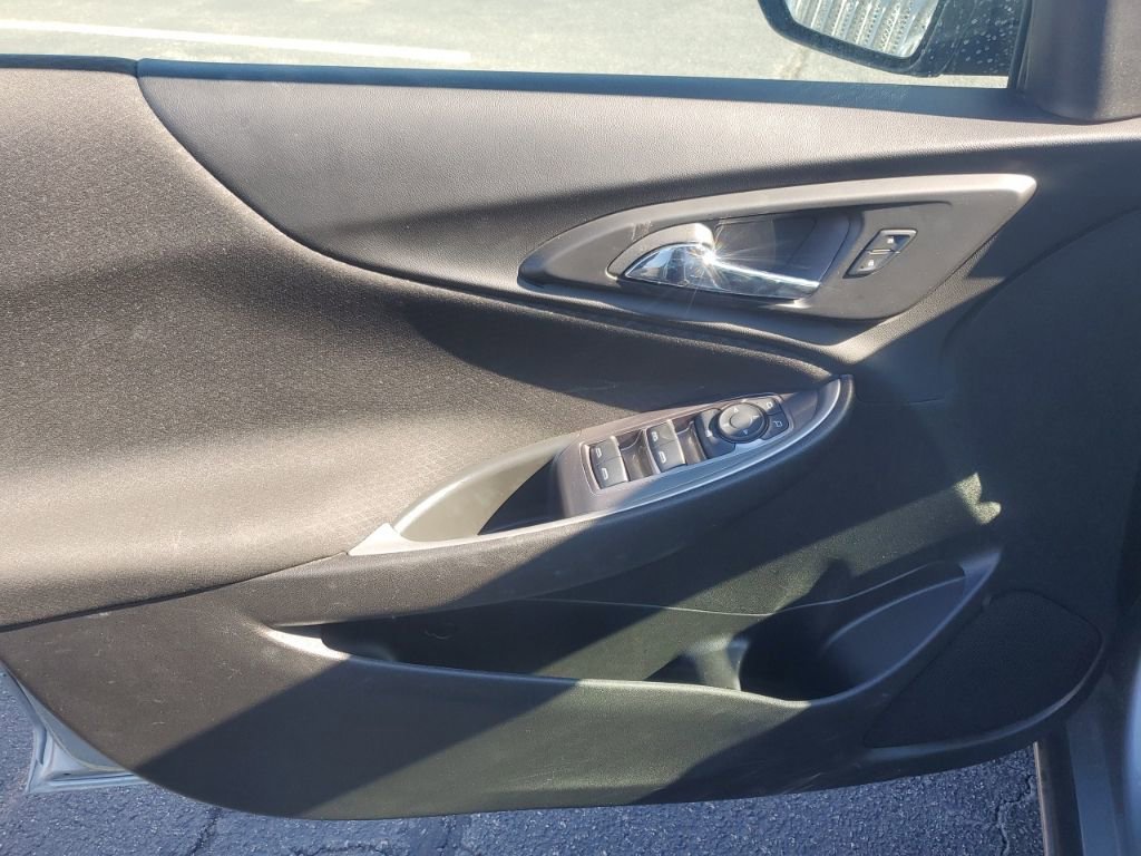 Used 2023 Chevrolet Malibu LT image 17