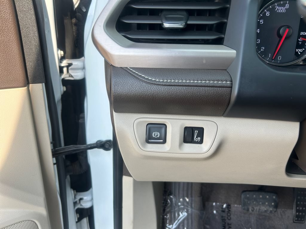 Used 2019 GMC Acadia Denali w/ Technology Package AWD/4WD image 23