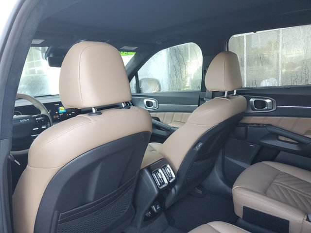 Certified 2026 Kia Sorento SX Prestige w/ Olive Brown Leather Package AWD/4WD image 11