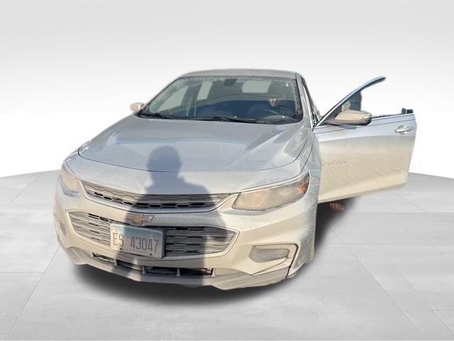 Used 2018 Chevrolet Malibu LT image 2