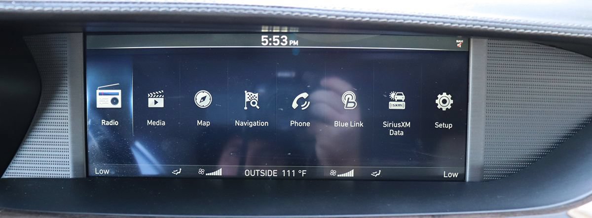 Used 2017 Genesis G90 3.3T Premium RWD image 51