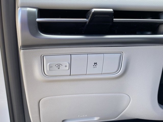 New 2025 Hyundai Tucson SE image 13