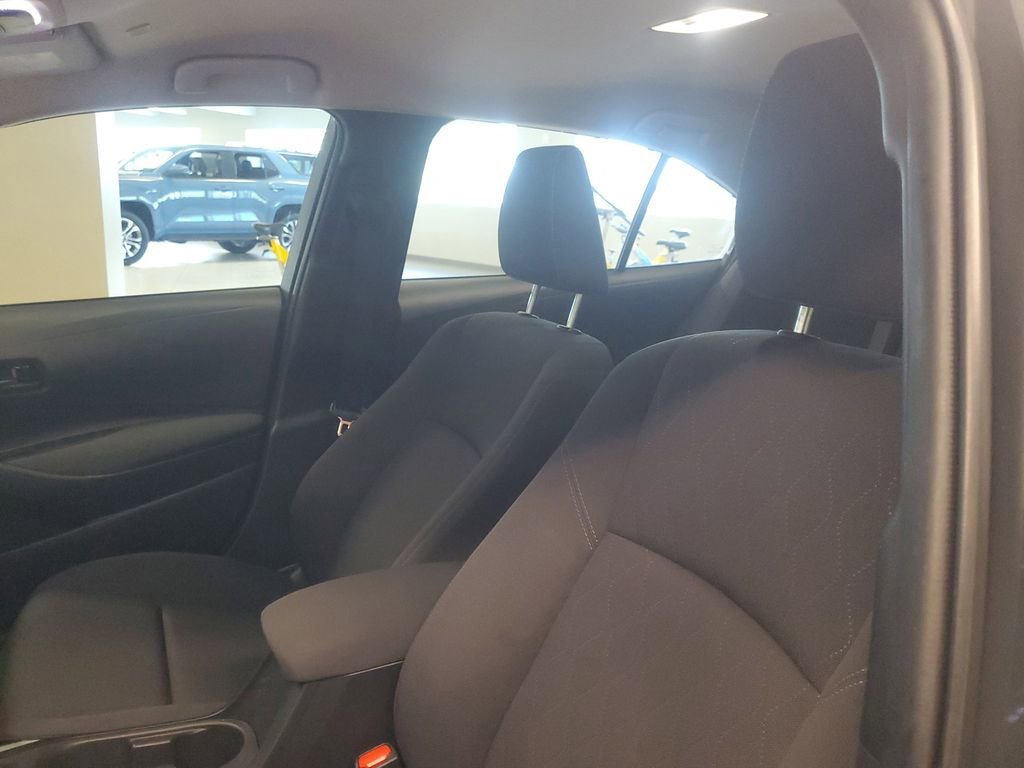 Used 2023 Toyota Corolla LE image 16