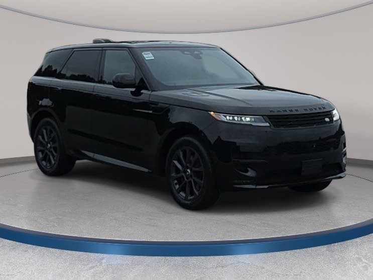Used 2024 Land Rover Range Rover Sport Dynamic SE AWD/4WD image 3