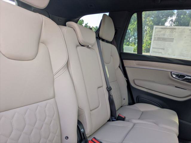 New 2026 Volvo XC90 B6 Plus w/ Protection Package Premier AWD/4WD image 13