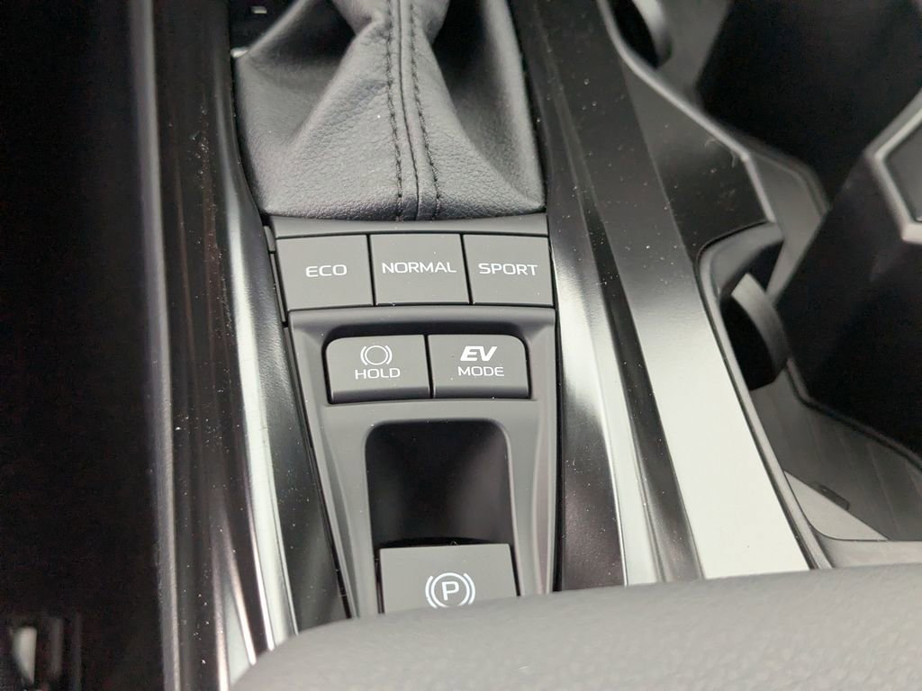 New 2026 Toyota Camry SE FWD image 24
