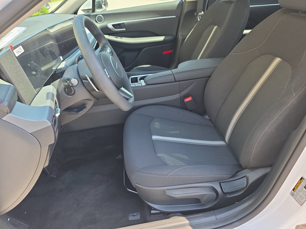 New 2026 Hyundai Sonata Blue FWD image 11