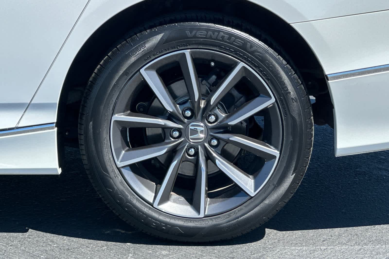 Used 2021 Honda Accord EX-L image 30