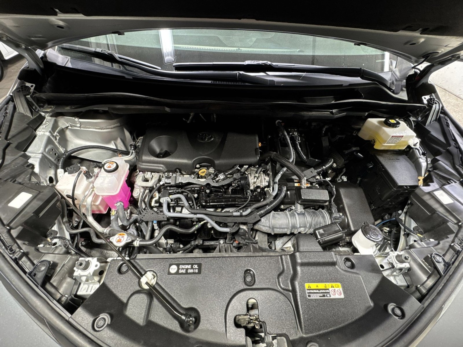 Used 2024 Toyota Sienna LE FWD image 41