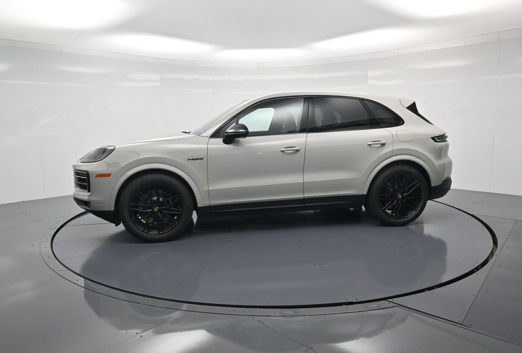 New 2026 Porsche Cayenne S AWD/4WD image 2