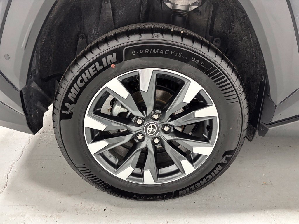Used 2026 Toyota RAV4 Limited AWD/4WD image 61