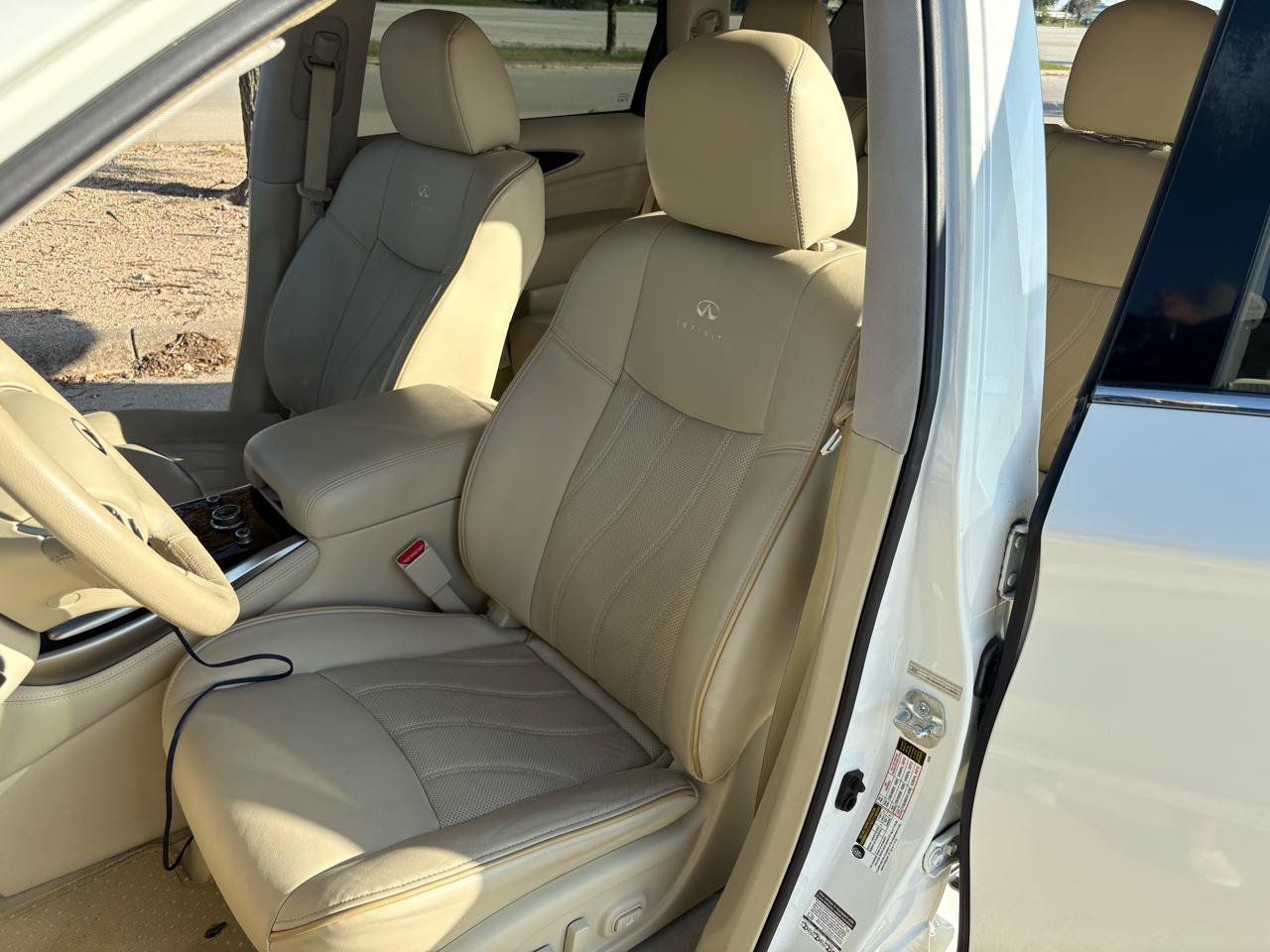 Used 2013 INFINITI JX35 AWD w/ Premium Pkg image 28
