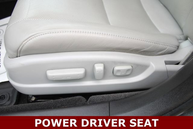 Used 2016 Acura TLX V6 SH-AWD w/ Technology Pkg image 3