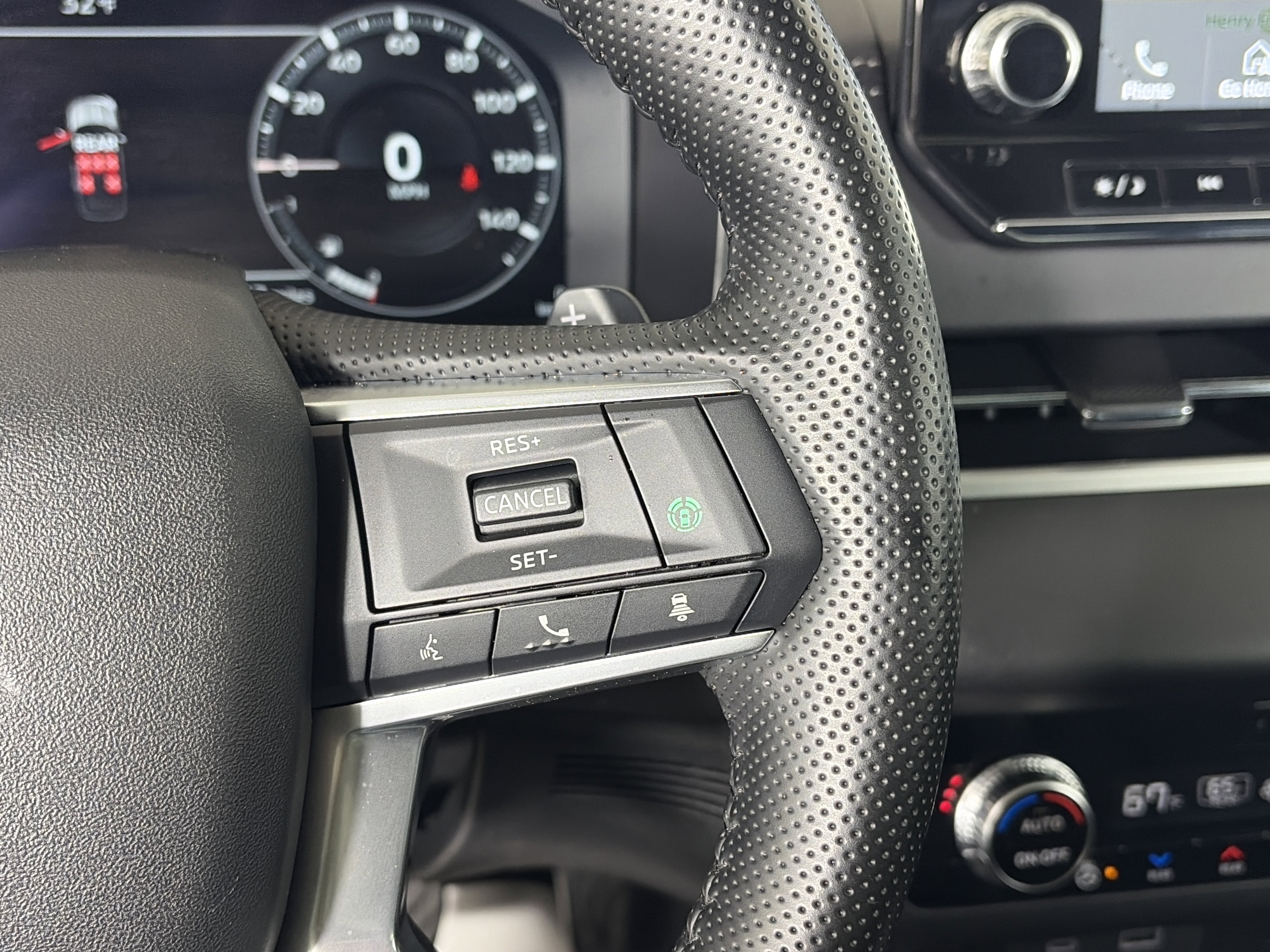 Used 2025 Mitsubishi Outlander SEL image 68