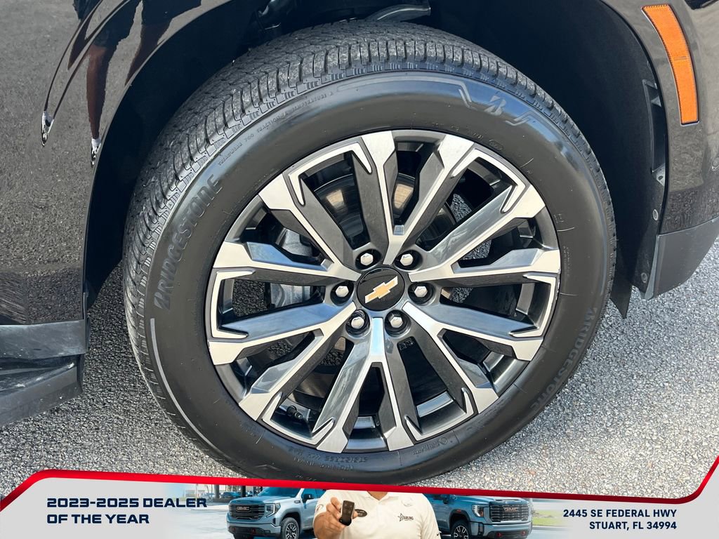 Used 2025 Chevrolet Suburban High Country w/ Sun And Tow Package image 22