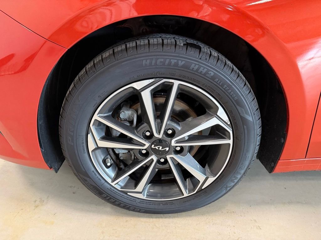 Used 2022 Kia Forte LXS image 31