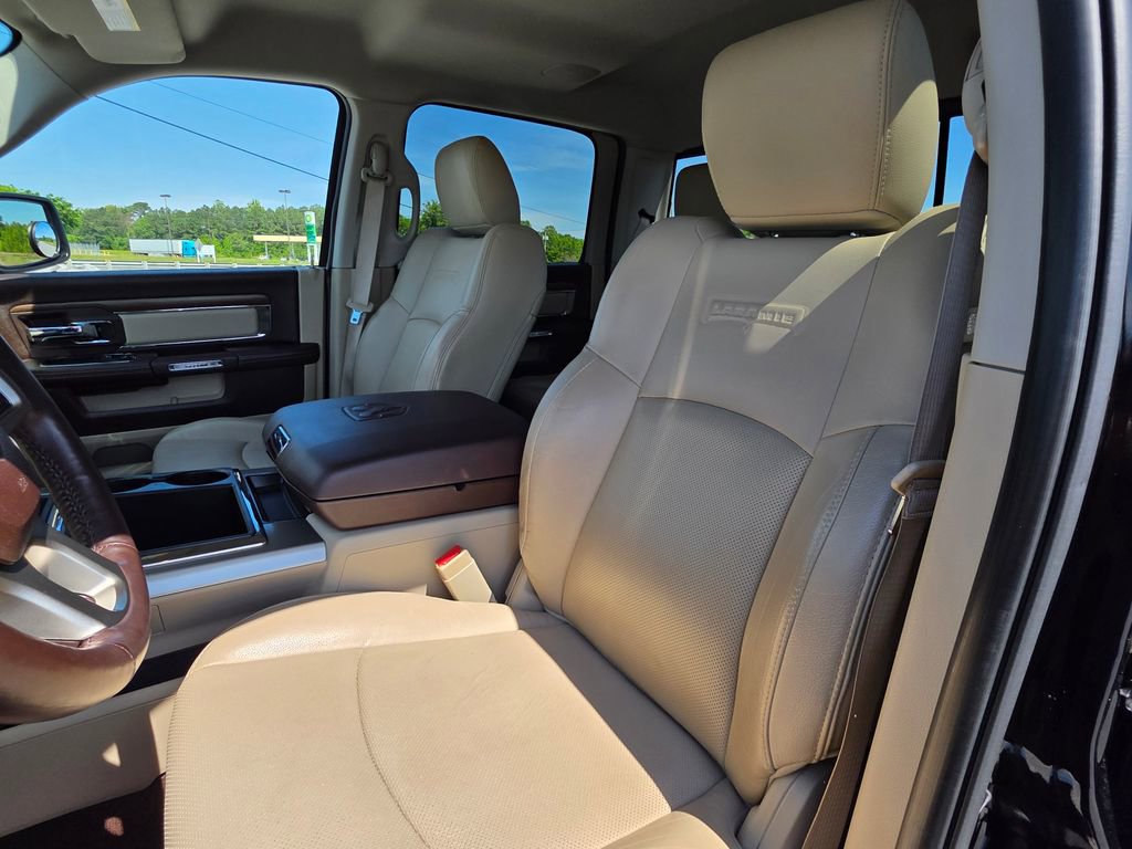 Used 2015 RAM 1500 Laramie w/ Convenience Group AWD/4WD image 12