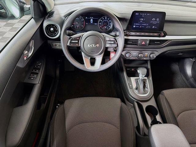 Used 2023 Kia Forte LXS w/ LXS Technology Package image 22