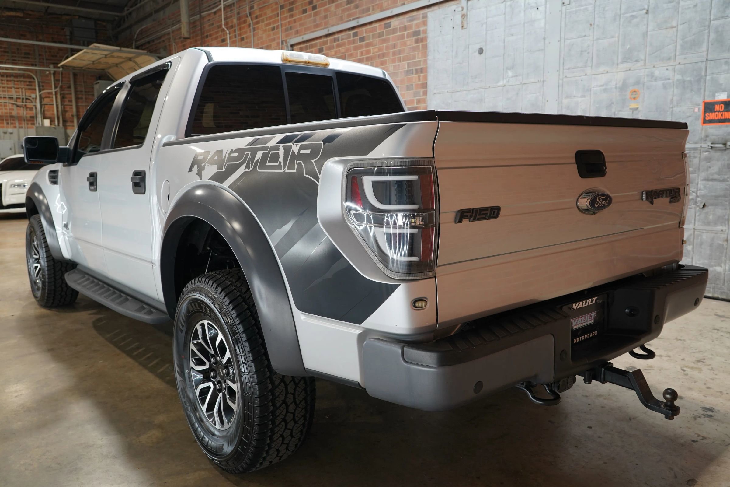 Used 2014 Ford F150 Raptor w/ Equipment Group 801A Luxury image 18