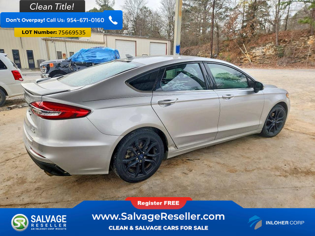 Used 2019 Ford Fusion SE w/ Equipment Group 151A image 4