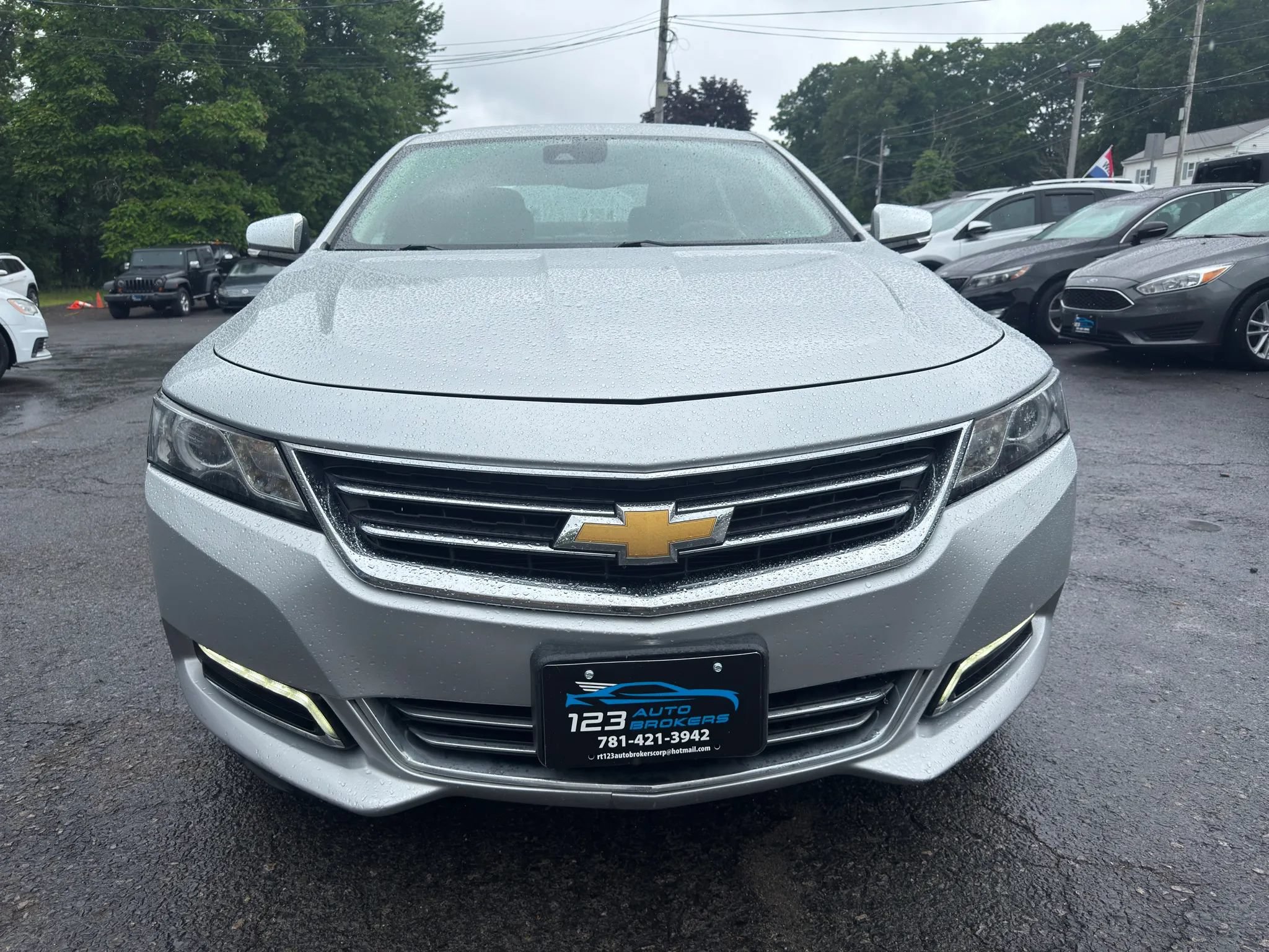 Used 2017 Chevrolet Impala Premier FWD image 2