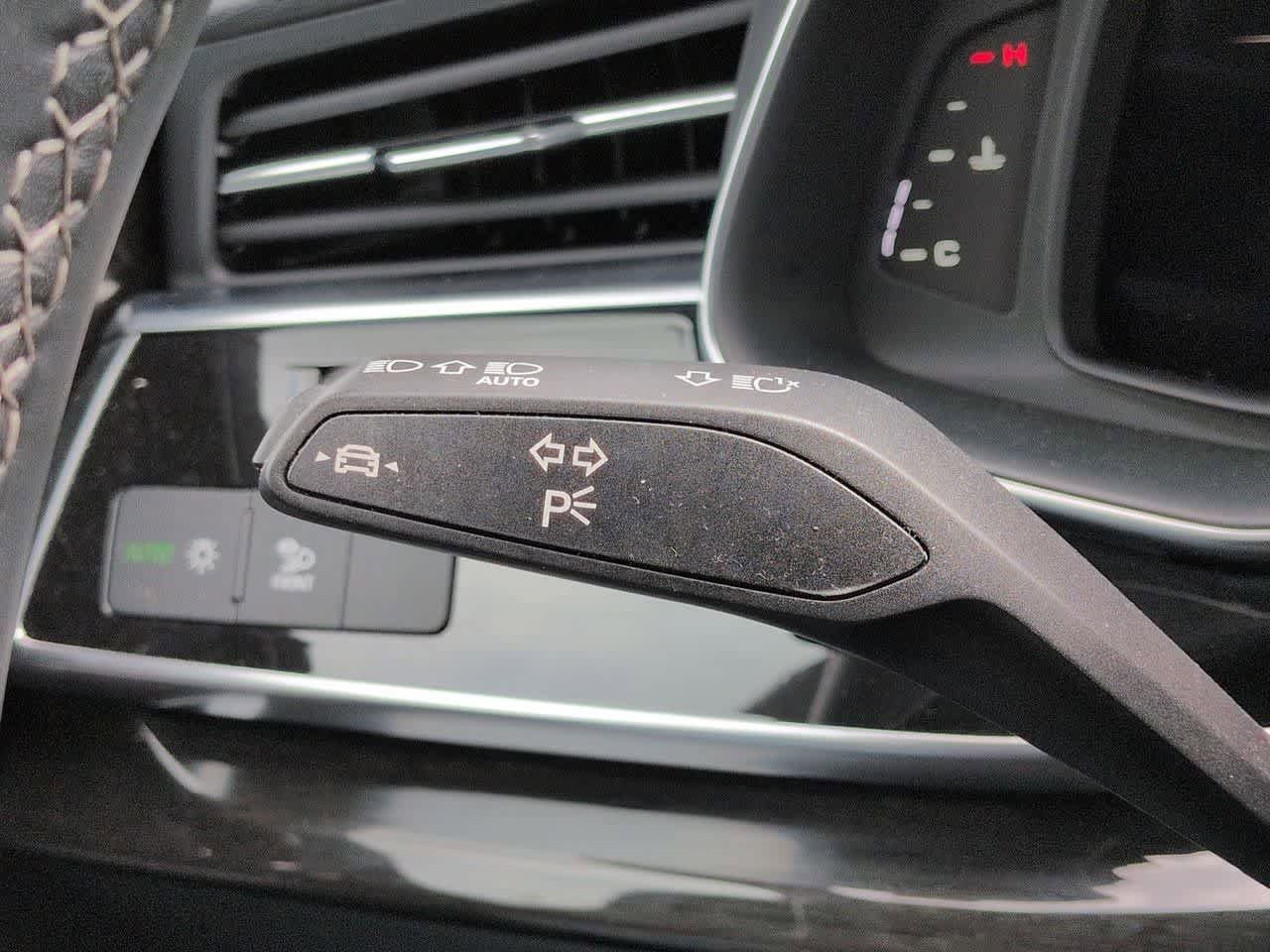 Used 2025 Audi Q7 3.0T Premium Plus AWD/4WD image 29