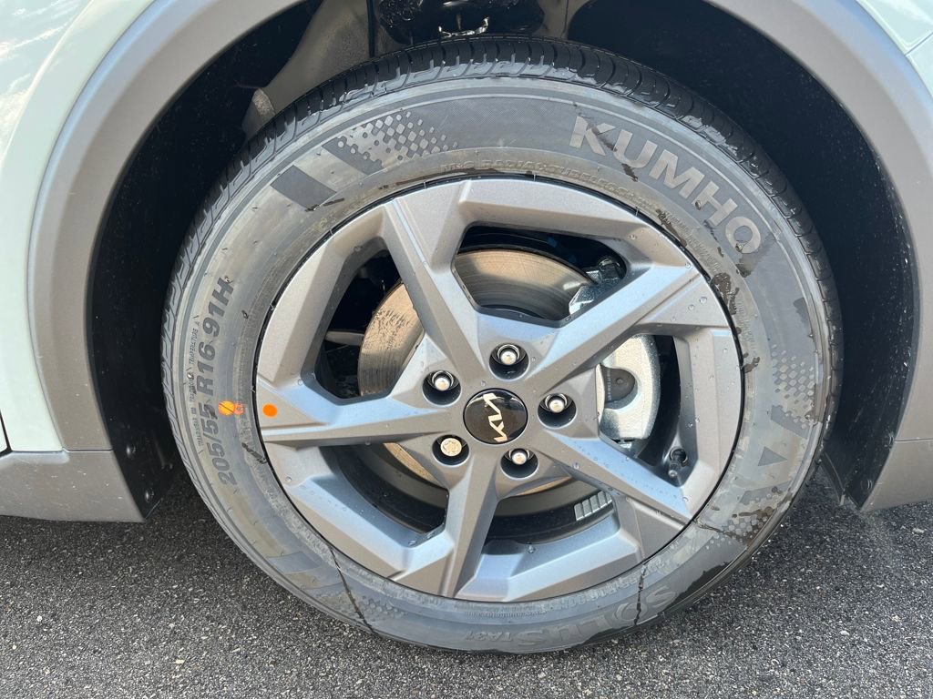 New 2026 Kia K4 LXS image 11