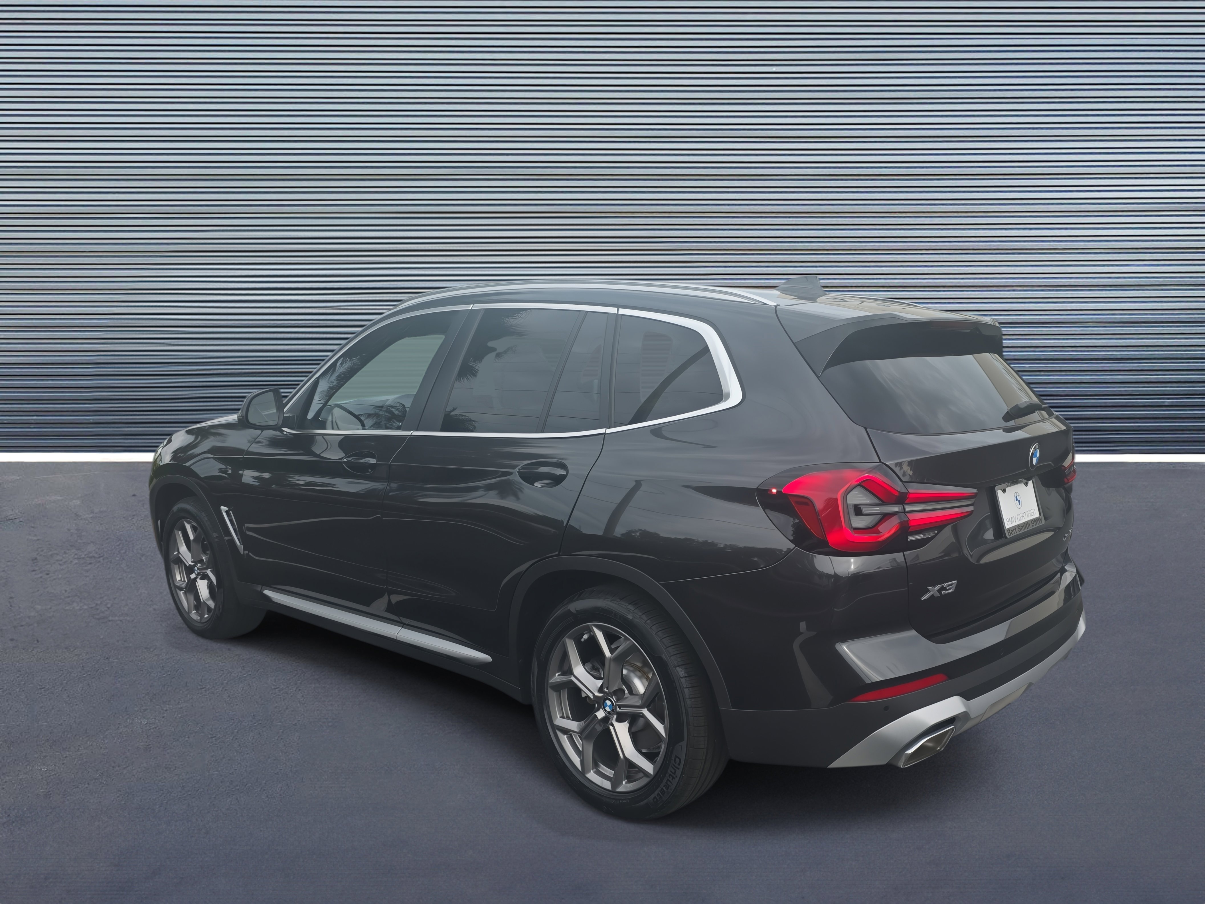 Certified 2022 BMW X3 xDrive30i w/ Premium Package 2 (ZPA) image 4