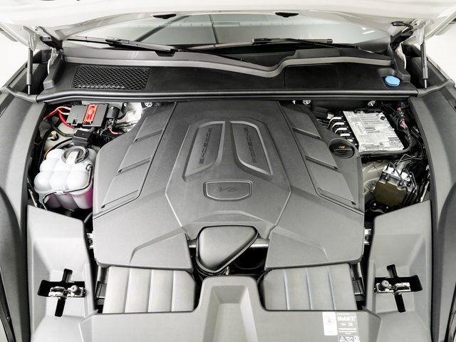 New 2026 Porsche Cayenne image 27