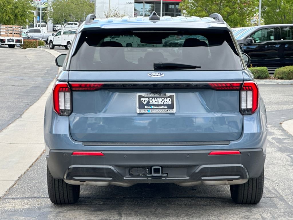 Certified 2025 Ford Explorer ST-Line w/ Premium Package RWD image 6
