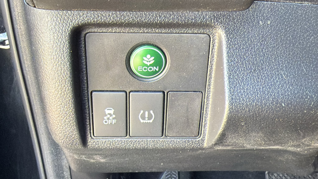 Used 2016 Honda HR-V EX image 32