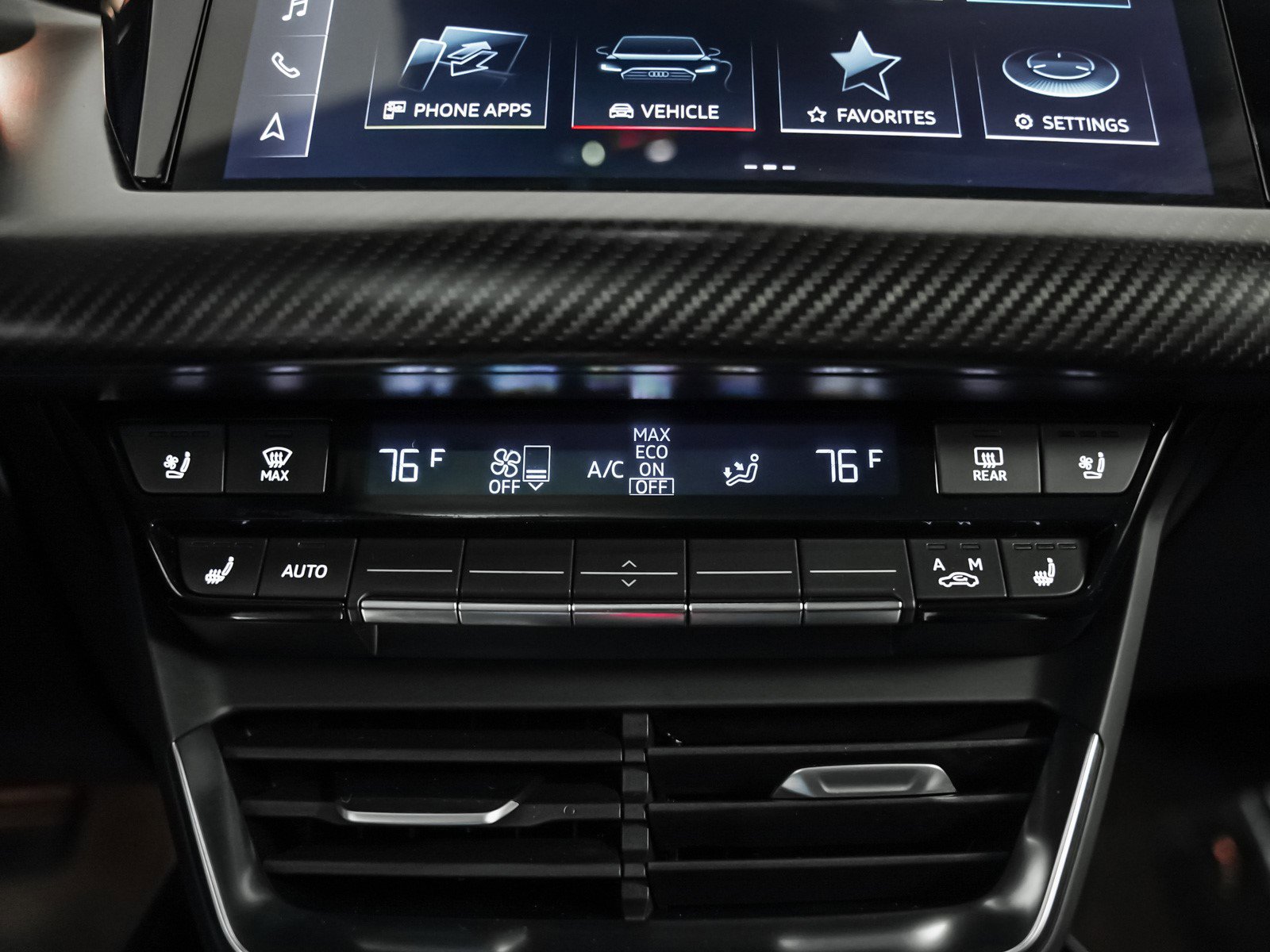 Used 2023 Audi e-tron GT Premium Plus w/ Performance Package image 18