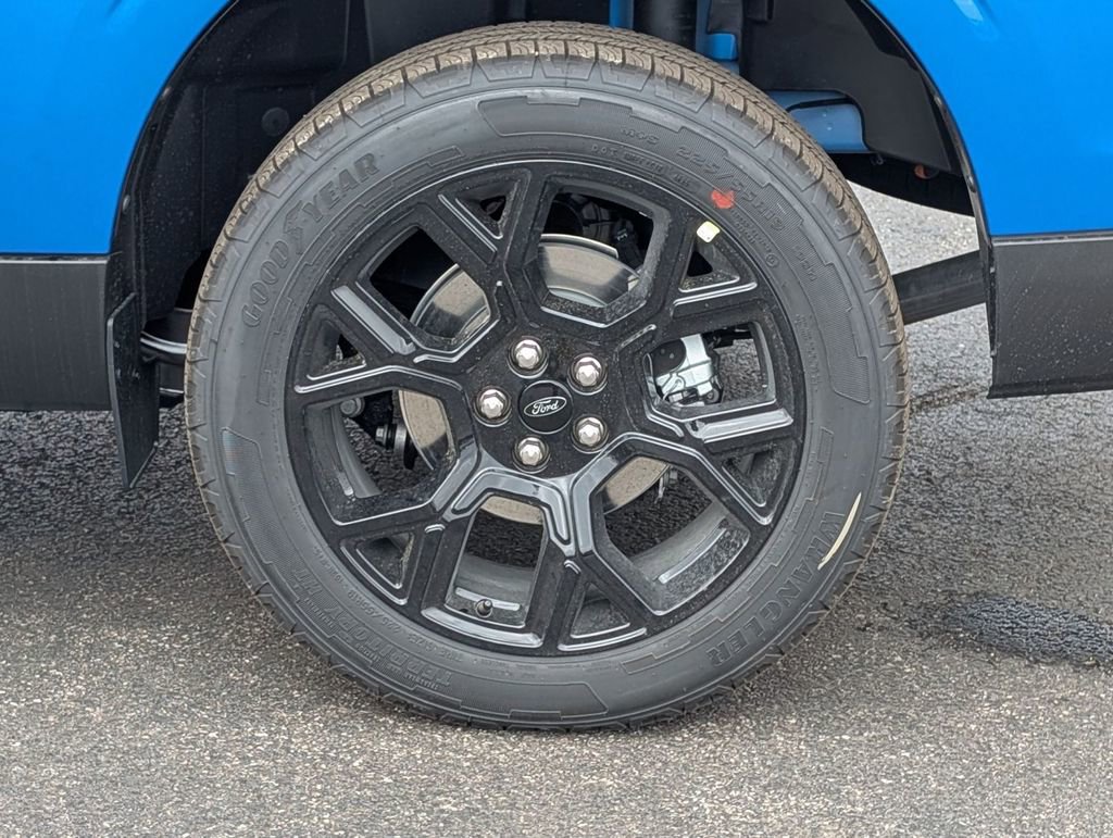 New 2026 Ford Maverick Lariat w/ Black Appearance Package image 15