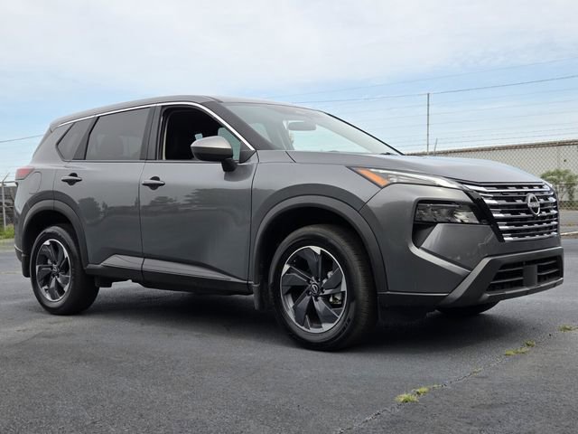 Used 2025 Nissan Rogue SV FWD image 7