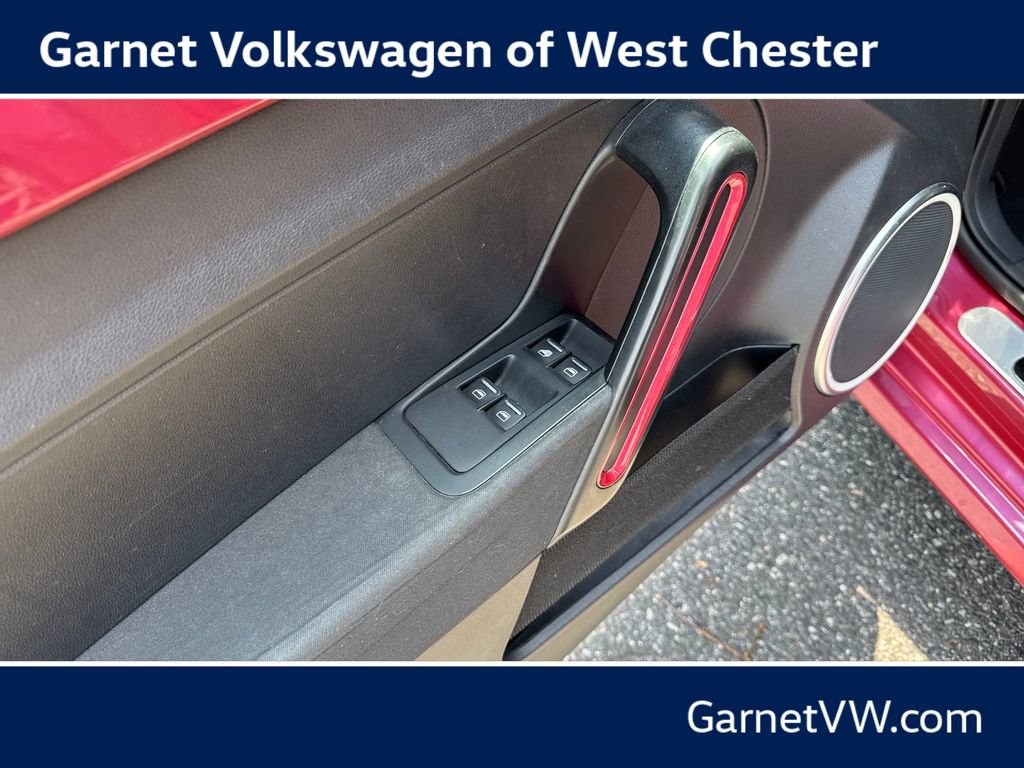 Used 2017 Volkswagen Beetle #PinkBeetle FWD image 11