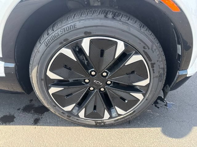 Certified 2025 Chevrolet Blazer EV RS AWD/4WD image 9