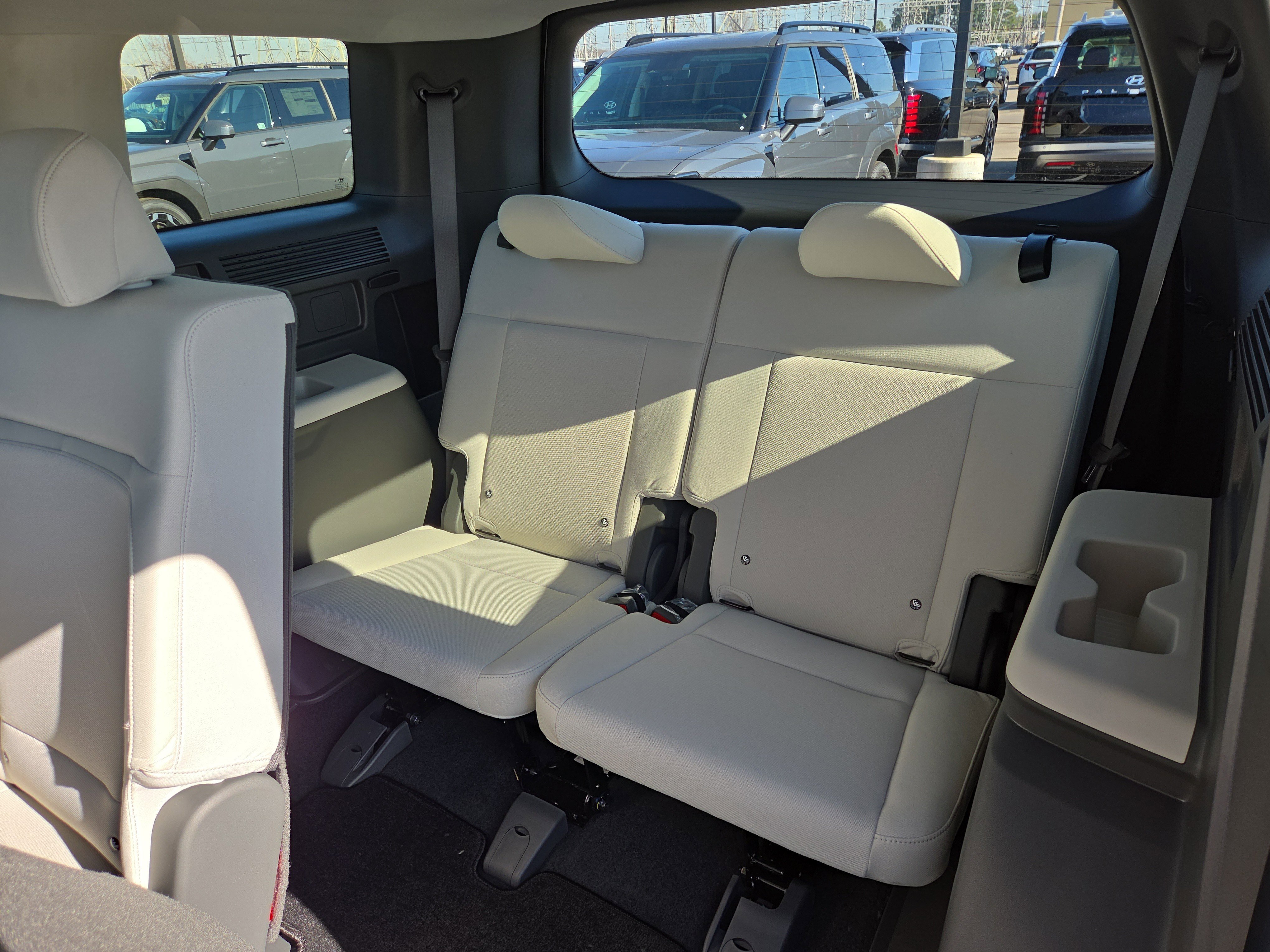 New 2026 Hyundai Santa Fe SE FWD image 7