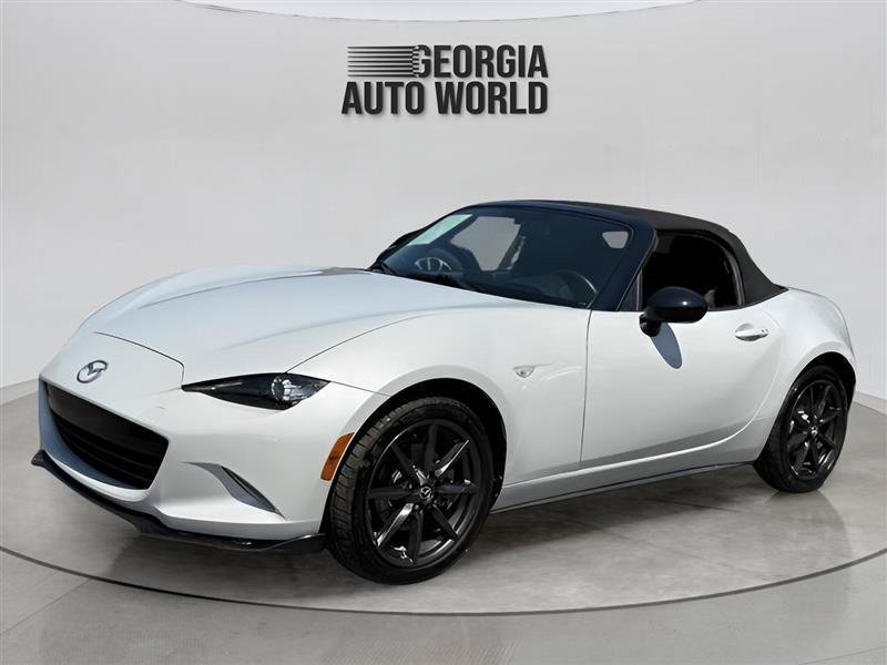 Used 2016 MAZDA MX-5 Miata Club RWD image 17