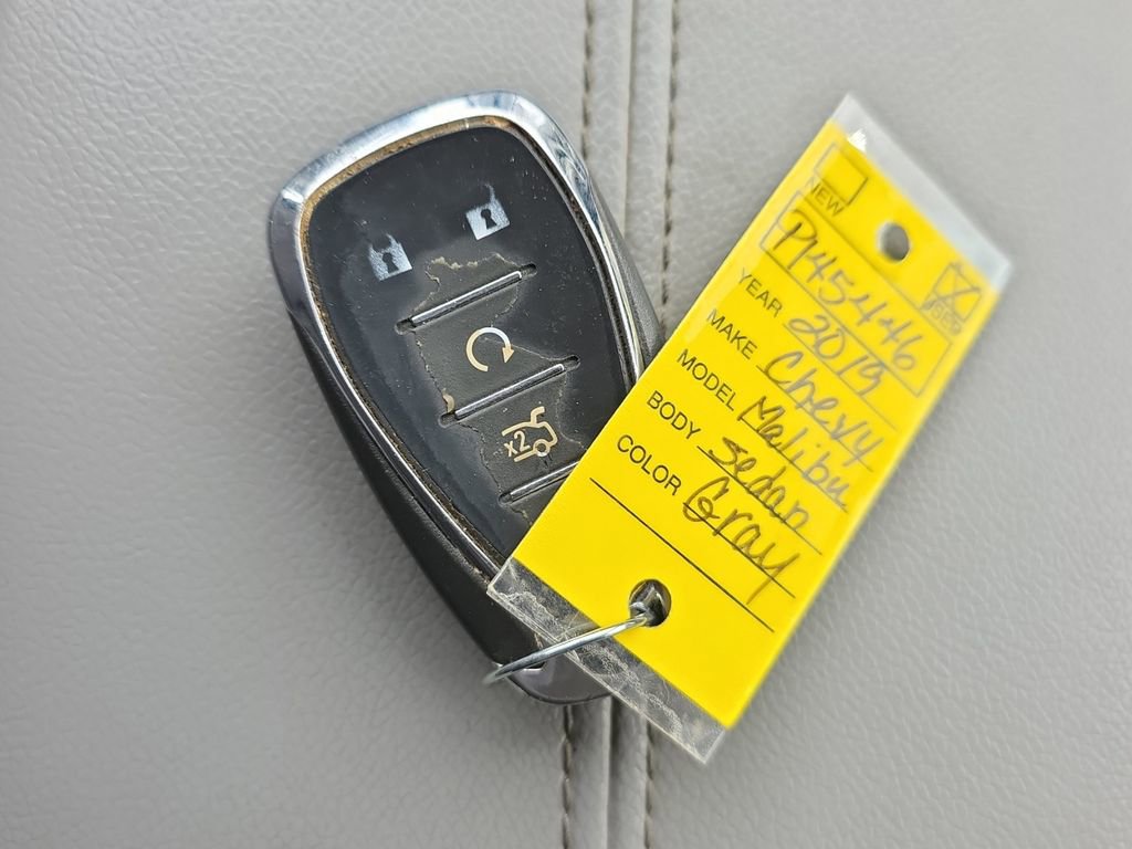 Used 2019 Chevrolet Malibu LT image 22