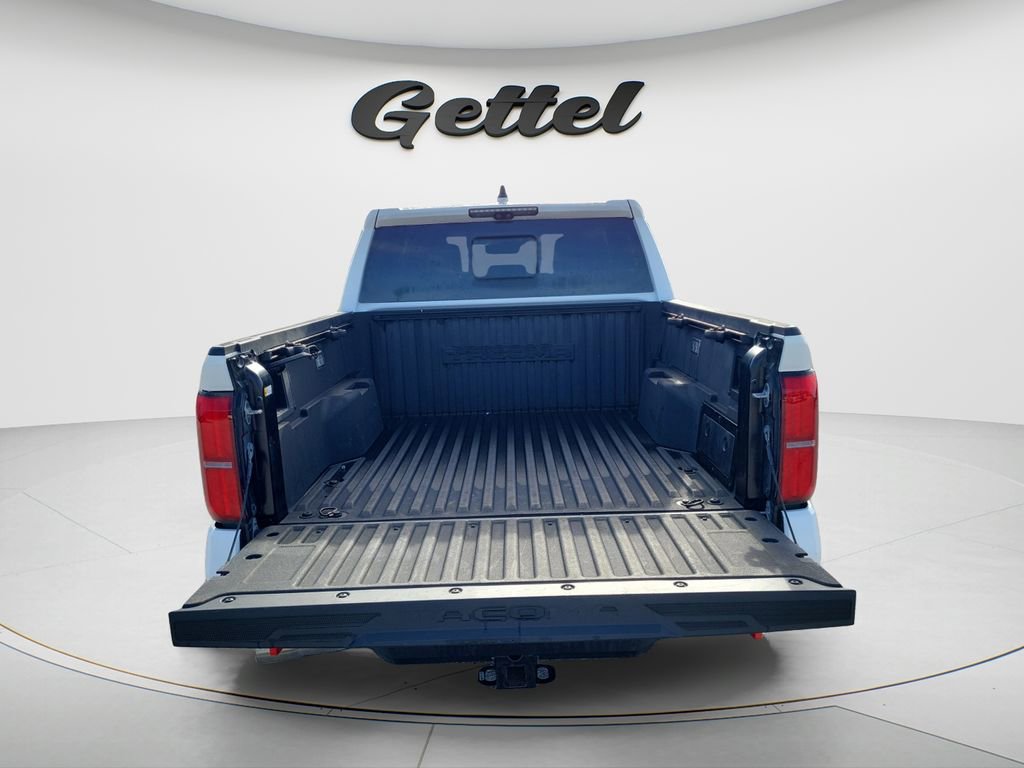 Certified 2025 Toyota Tacoma TRD Off-Road w/ TRD Off Road Premium Package AWD/4WD image 5