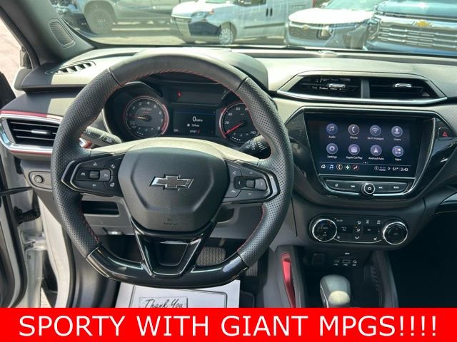 Used 2023 Chevrolet TrailBlazer RS w/ Sun and Liftgate Package image 18