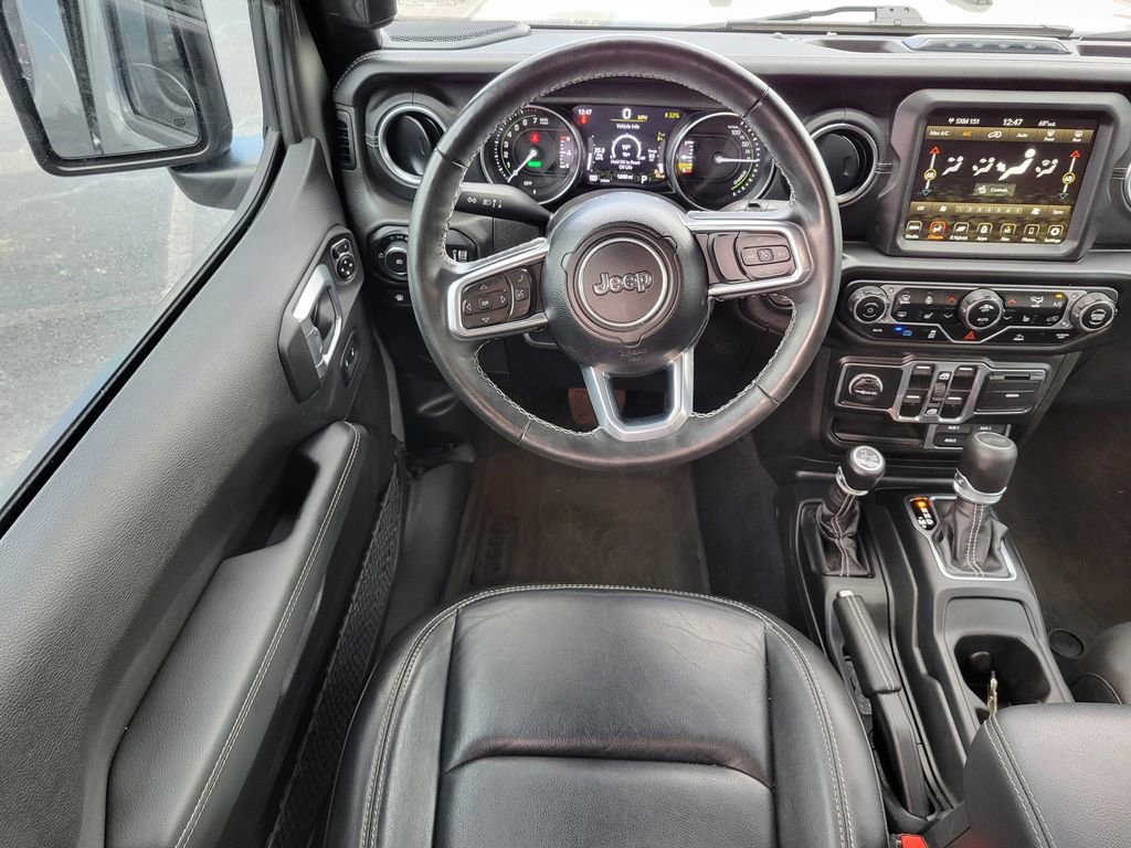 Used 2023 Jeep Wrangler Unlimited Sahara w/ Cold Weather Group image 14