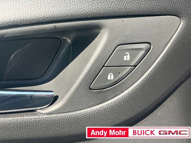 Used 2019 Chevrolet Equinox LT FWD image 24