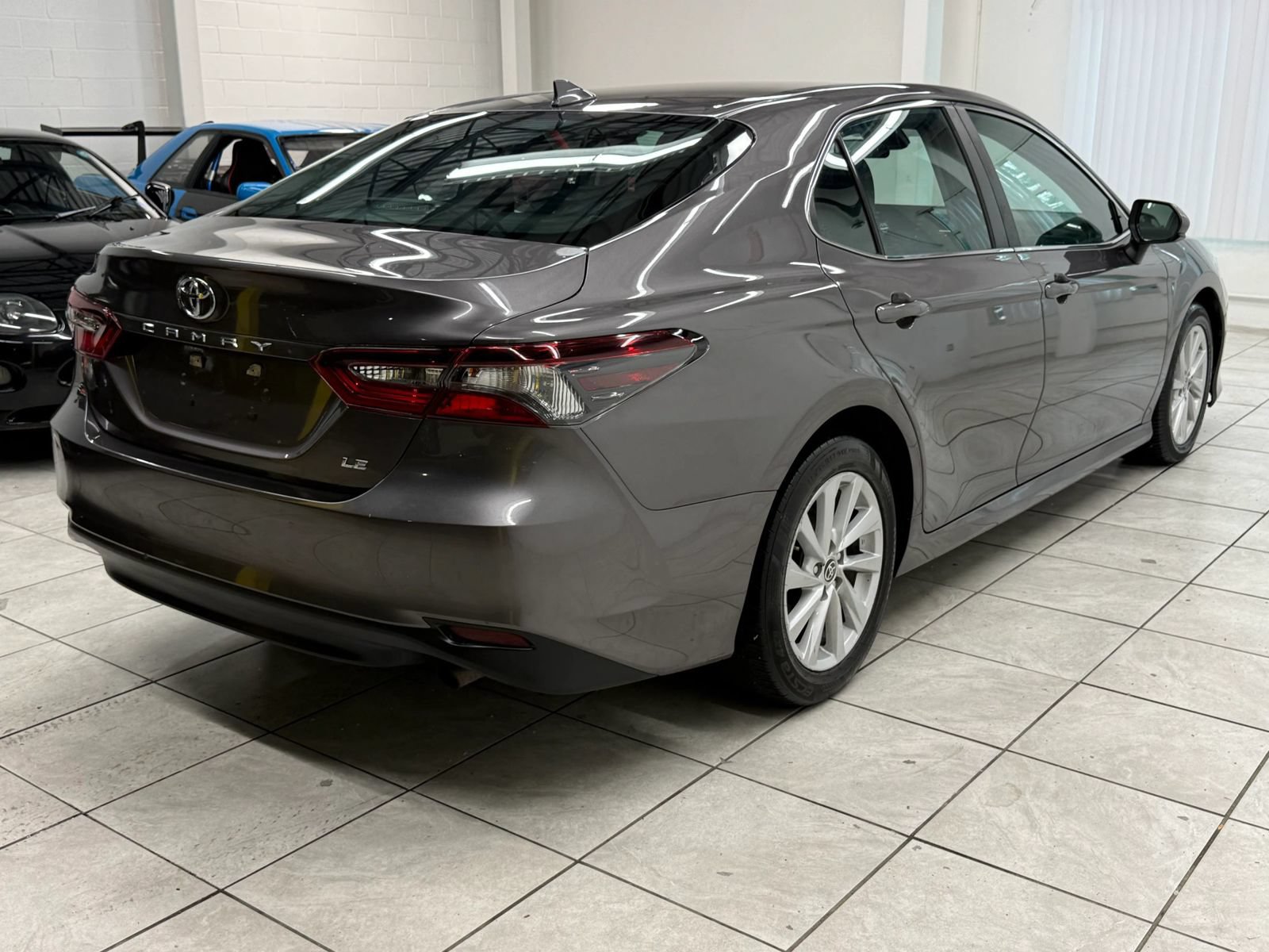 Used 2022 Toyota Camry LE FWD image 8