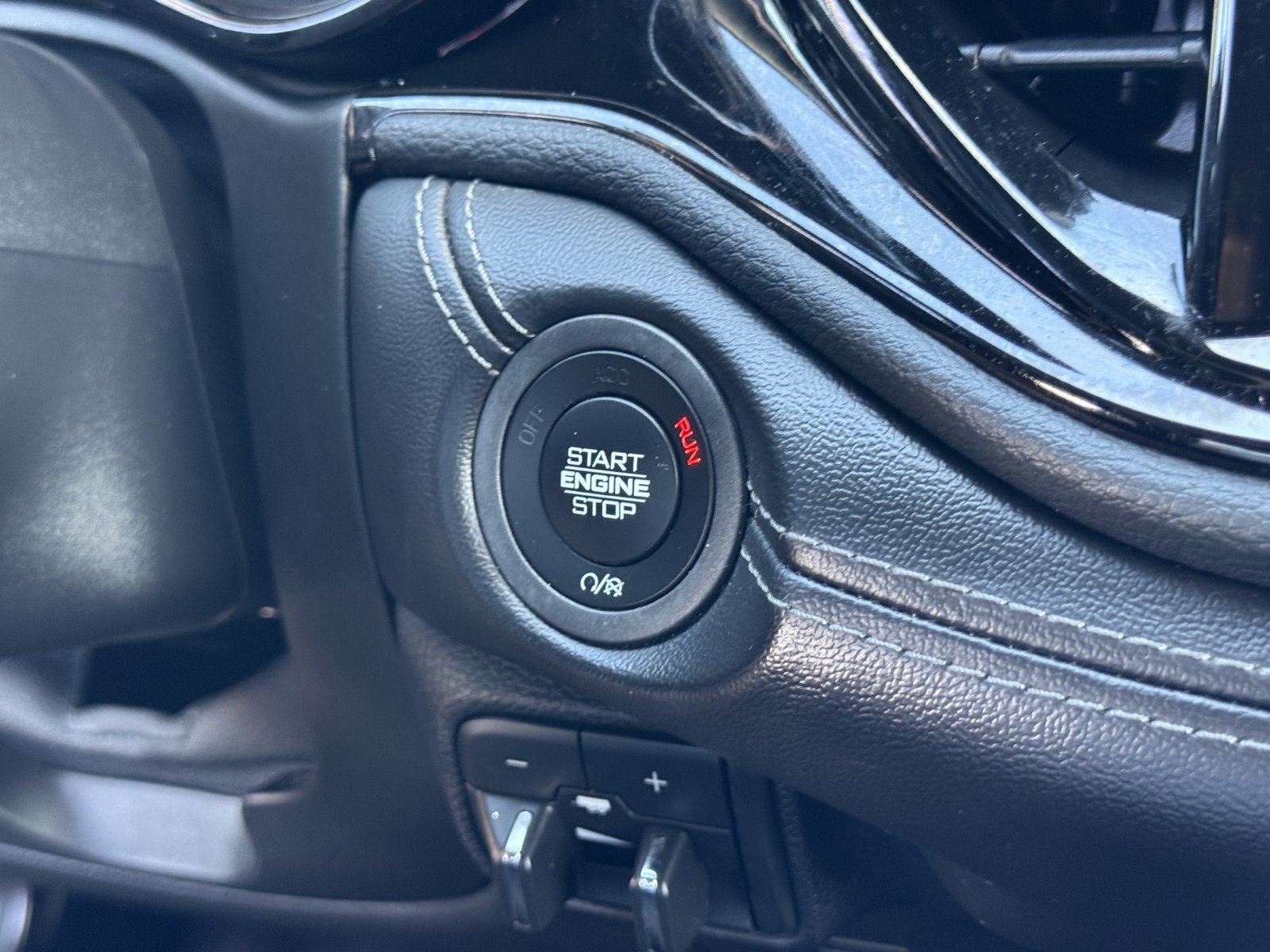 Used 2022 Dodge Durango GT AWD/4WD image 35