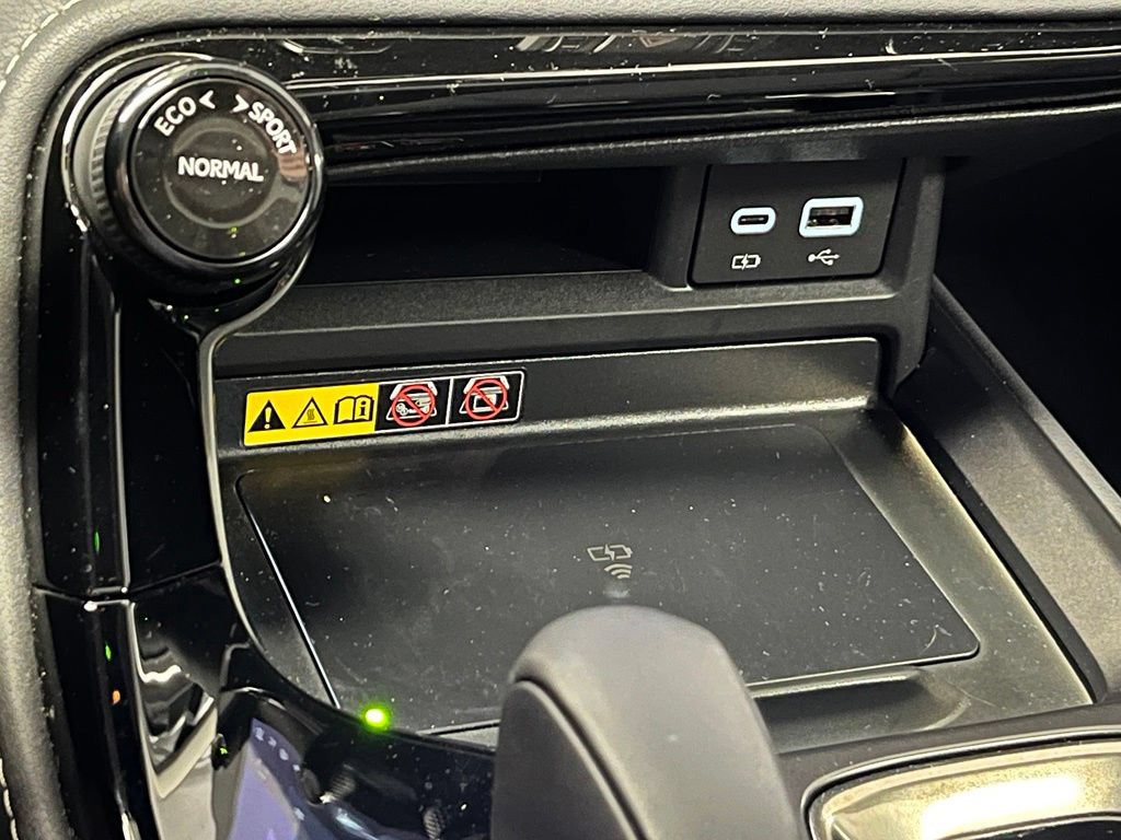 Used 2025 Lexus NX 250 FWD w/ Premium Package image 11