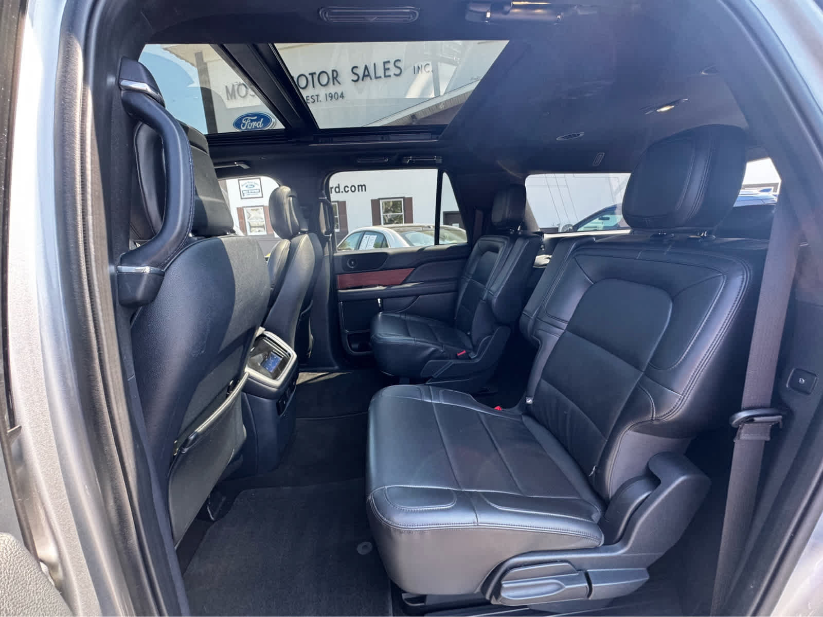 Used 2024 Lincoln Navigator L 4WD image 26
