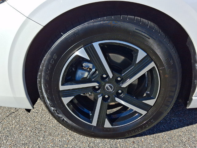 Used 2025 Nissan Sentra SV FWD image 8