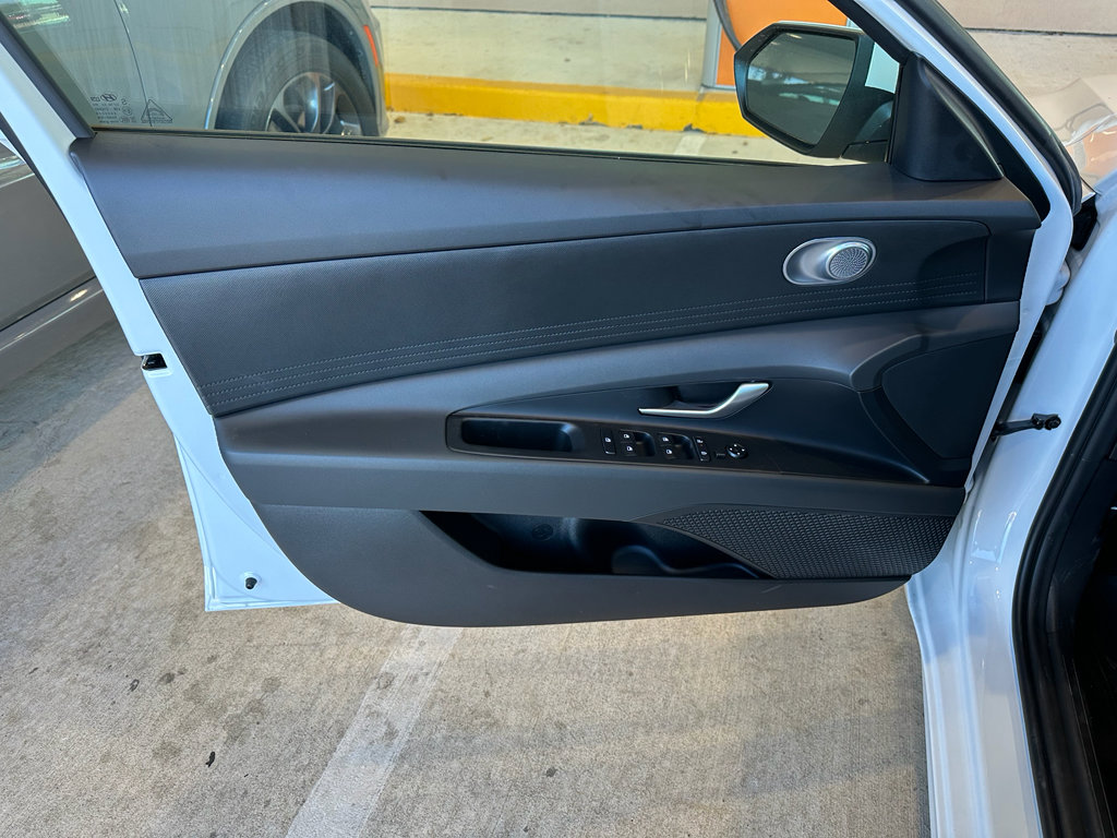 New 2026 Hyundai Elantra SE w/ Cargo Package image 9